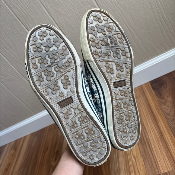 Bobs Sneakers Dog Novelty Print Lace Up Utopia Sneakers Memory Foam - Picture 11 of 12